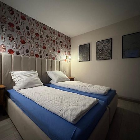 Apartamento Little White Frog Szczecin Exterior foto